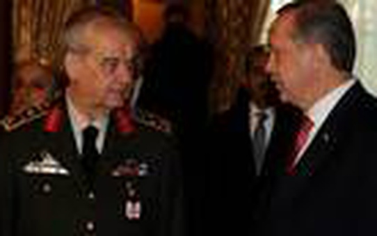İlker Başbuğ'un başlattığı 'FETÖ'nün siyasi ayağı' tartışmasına İsmail Hakkı Pekin'den Erdoğan'a destek geldi