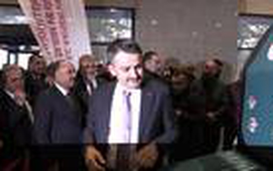 Bakan Pakdemirli'den şehit ailesine ziyaret