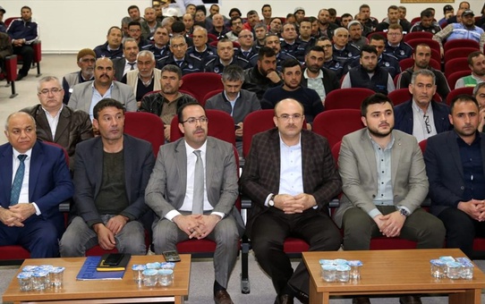 Nizip'te belediye personeli koronavirüse karşı bilgilendirildi