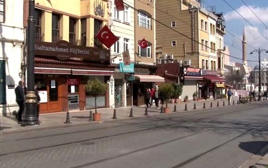 Sultanahmet köftecisi, koronavirüs salgını sebebiyle tarihinde ilk kez kapandı