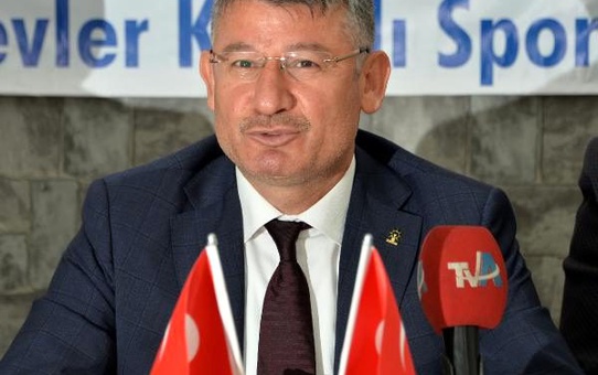 Koronavirüsü yendi, 'evde kalın' dedi