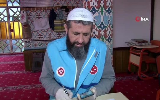 İmamın 65 yaş üstü dedeye 'Kuş yemi' yardımı ağlattı