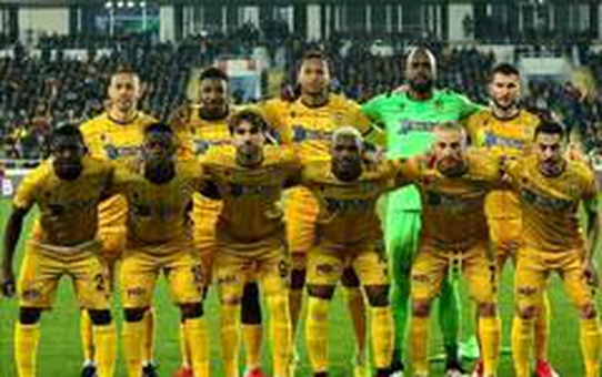 Yeni Malatyaspor'da 10 futbolcunun sözleşmesi sona eriyor