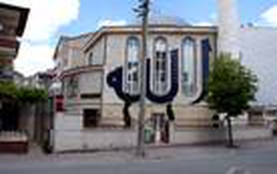 'Şelaleli cami' normalleşme sürecinde ziyaretçilerini ağırlıyor