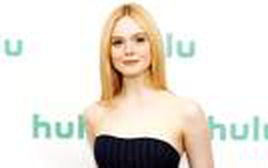 Elle Fanning: Güzel olduğumuzu söylemekten neden utanmalıyız?