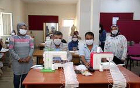 Kepsut'ta maske diken bayanlara teşekkür belgesi