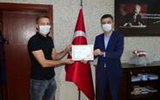 Kaymakam Sürücü'den bekçilere teşekkür belgesi verildi