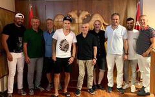 Kamil Grosicki'den Sivasspor'a ziyaret