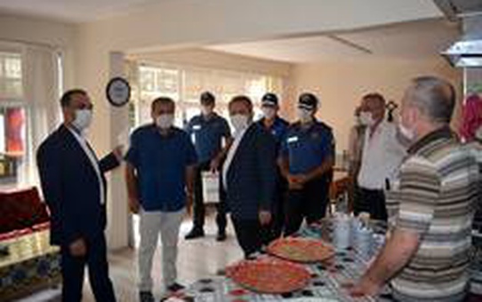 Cumayeri'nde maske ve sosyal mesafe denetimi