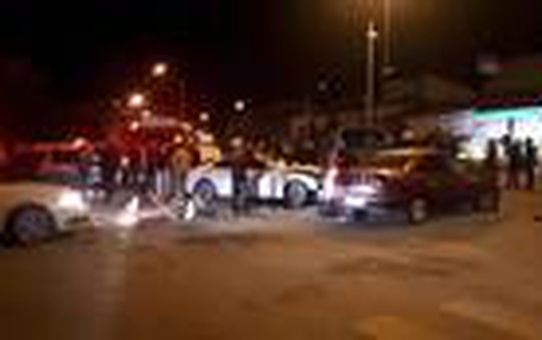 Bayburt'ta 3 otomobilin karıştığı zincirleme trafik kazasında 7 kişi yaralandı