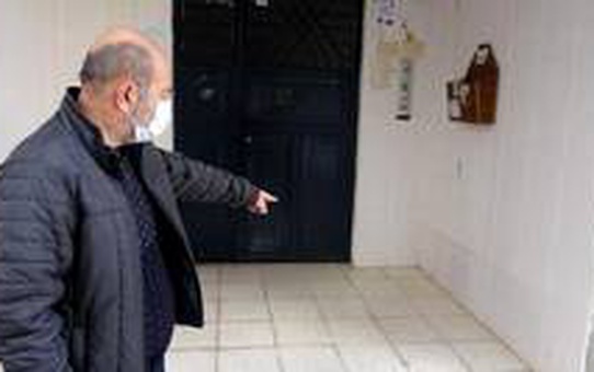 Son dakika haber... Apartman girişine terk edilen bebeği gören vatandaş olayı anlattı