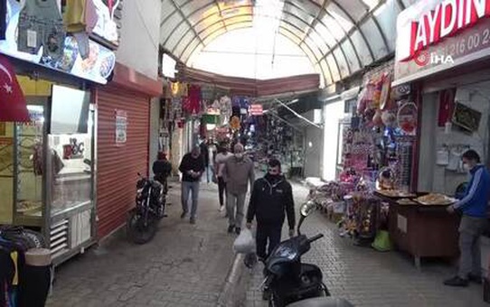 Hataylı Uzun Çarşı esnafları kapatma tavsiyesinden memnun
