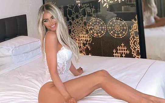 Dünyaca ünlü yıldız Chloe Sims estetik yorumlarına isyan etti: Operasyon geçirmedim