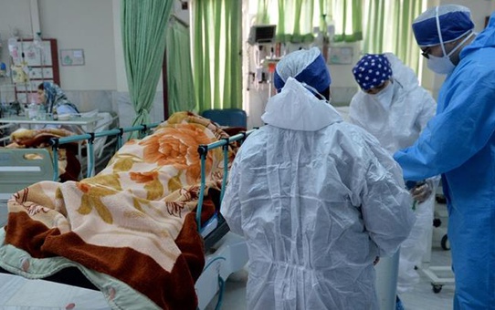 İngiliz bilim insanları endişeli: Güney Afrika mutant virüsü aşıya karşı bağışıklık kazanmış olabilir
