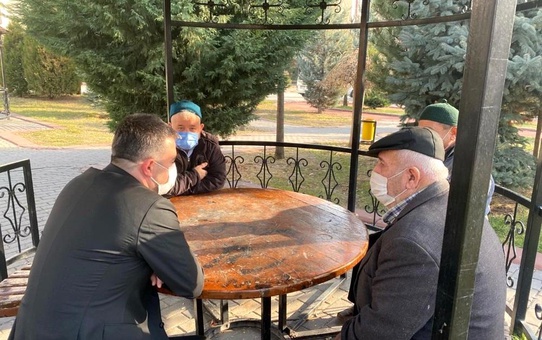 Başkan Ertuğrul Çetin sokakların nabzını tutuyor