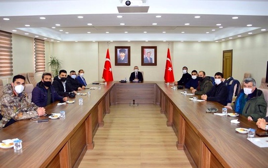 Vali Öner 10 Ocak'ta gazetecilerle bir araya geldi