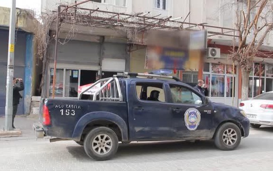 Ruhsatsız iş yerleri kapatıldı