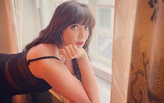 İngiliz model Daisy Lowe'dan taciz itirafı: Fotoğrafçım beni yatak odasına götürüp cinsel organını gösterdi