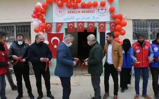 Son dakika: ÇOBANBEY - Gençlik ve Spor Bakanlığı, Suriye'nin Çobanbey beldesinde gençlik merkezi açtı