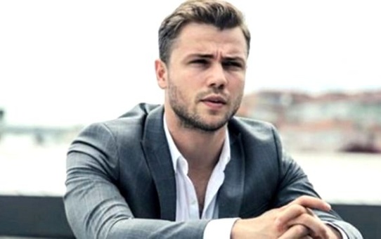 Arıza: Ali Rıza kimdir, gerçek adı nedir, nereli? Arıza: Ali Rıza (Arıza) karakterini canlandıran Tolga Sarıtaş kimdir?