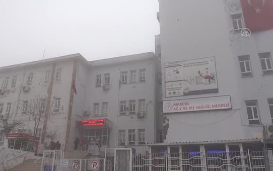 Ağız ve Diş Sağlığı Merkezinde implant tedavisi
