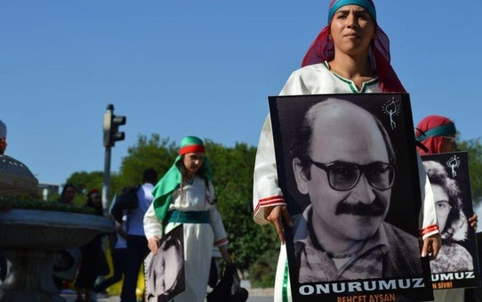 Demir Özlü'nün 1984'te Behçet Aysan'a yazdığı mektup: 'Türk edebiyatının en büyük sorunu dünya akımlarıyla karşılaşmak ve hesaplaşmak'