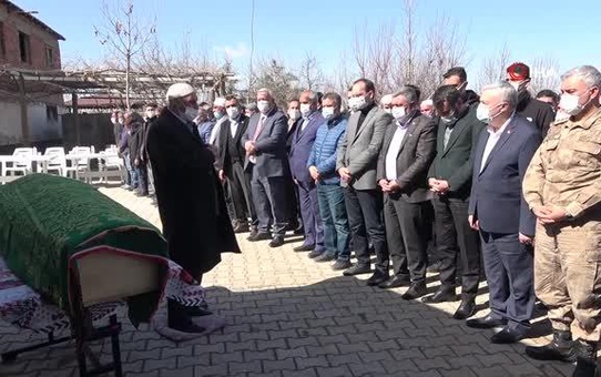 Hayatını kaybeden Belde Belediye Başkanı Açmaz, son yolculuğuna uğurlandı