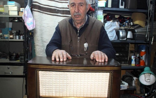 Kayseri'nin son antika radyo ve plakçalar ustası talebe yetişemiyor