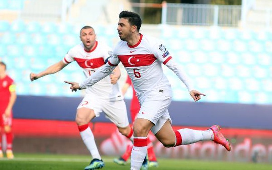 A Milli Takım, İspanya'dan zaferle dönüyor