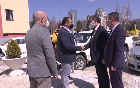 Türk Kızılaydan Kuzey Makedonya'daki ihtiyaç sahiplerine tekerlekli sandalye, işitme cihazı ve hijyen paketi
