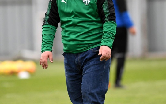 Bursaspor, Covid-19 testi pozitif çıkan Turan Dursun için geçmiş olsun mesajı yayımladı