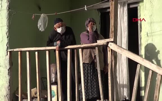TOKAT KARANTİNADAKİ YAŞLI ÇİFTİ 'DOKTORUM' DİYE DOLANDIRDILAR