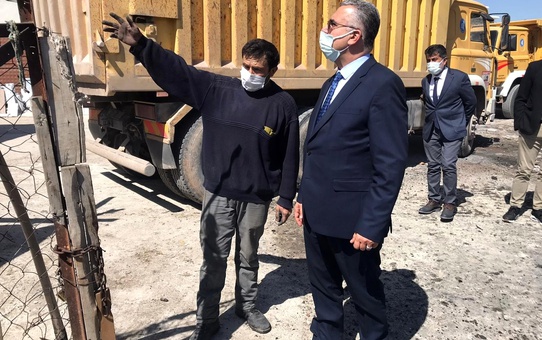Ahlatcı'dan yangınzedeye geçmiş olsun ziyareti