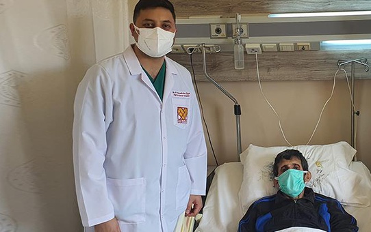 Karın bölgesindeki aort damarı bir futbol topu genişliğine erişti! Doktorlar bile gözlerine inanamadı