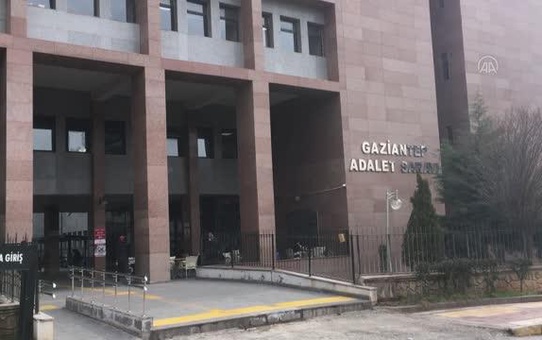 GAZİANTEP - Mahkemede avukat, hentbol sahasında kaptan