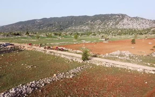 Sarıkeçili Yörükleri 1000 yıllık tarihi yolculuğunu develerle sürdürüyor