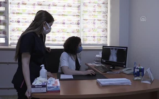 Son dakika haberleri! Evlat sahibi kadın doktorlardan hasta çocuklara 'anne şefkati'