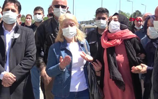 ANKARA'DAKİ KAZADA HAYATINI KAYBEDEN SAĞLIK ÇALIŞANI VE EŞİ SON YOLCULUKLARINA UĞURLANDI