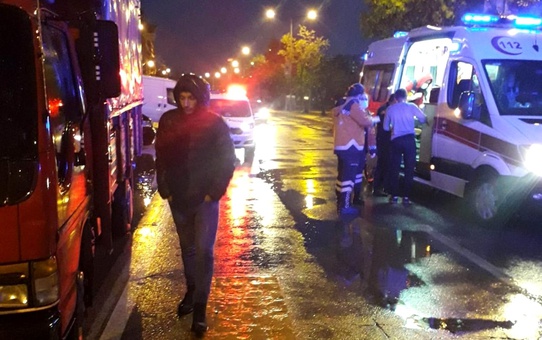 Samsun'da motosiklet yayalara çarptı: 4'ü yaya 5 yaralı