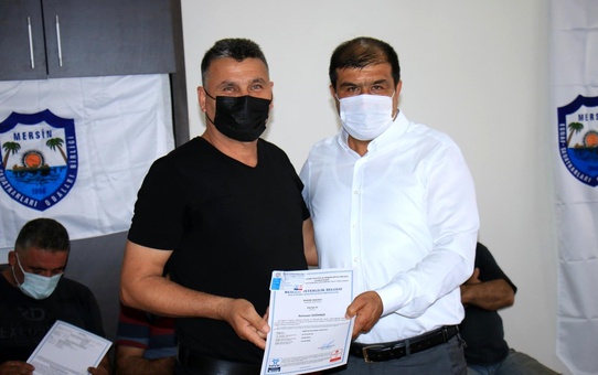 Erdemli'de sanayi esnafına 'Mesleki yeterlilik belgesi' verildi