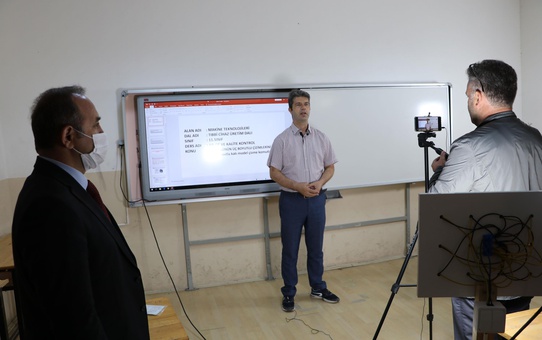 Havza MTAL'de EBA platformuna ders videosu çekimleri sürüyor