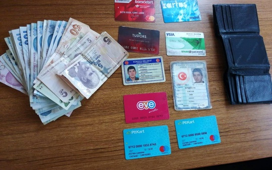 Güvenlik şefinin hareketi takdir topladı