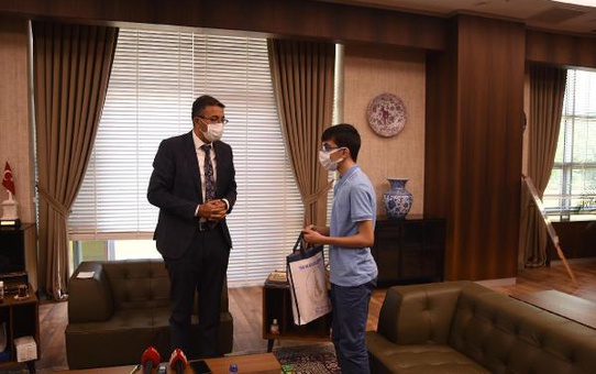 Son dakika haberi: LGS BİRİNCİSİ DÖNMEZ: HER GÜN DEĞİL, DÜZENLİ ÇALIŞARAK KAZANDIM