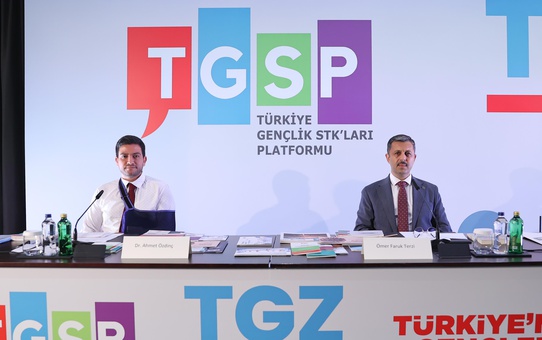Türkiye Gençlik STK'ları Platformu, 'Türkiye Gençlik Zirvesi' için tanıtım toplantısı düzenledi