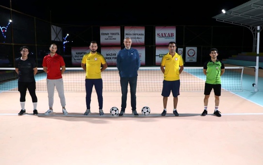 Simav'da 'Ayak tenisi' turnuvası