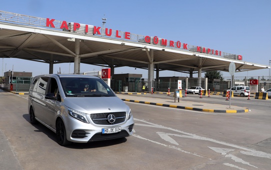 Tatillerini tamamlayan gurbetçiler, Türkiye'den ayrılmanın hüznünü yaşıyor