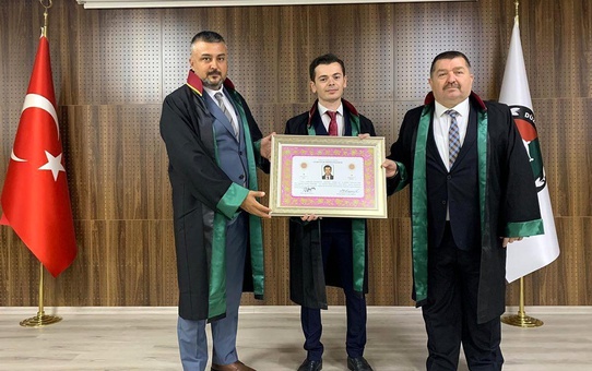 Baro Başkanı olarak ilk yeminini yaptırdı