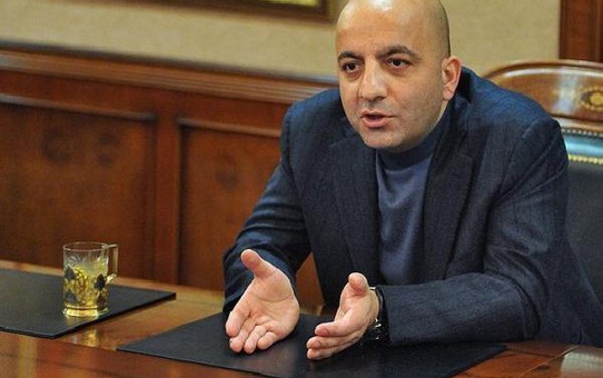 Mansimov'a kardeşinden nitelikli dolandırıcılık suçlaması