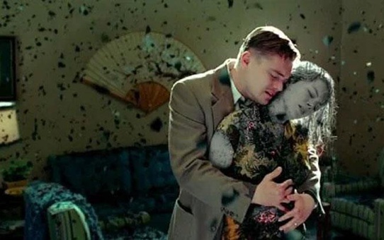 Leonardo Dicaprio'nun başrolde yer aldığı Zindan Adası filminin gizemleri çözülüyor! Seyircinin filmdeki ateş ve suyu takip etmesi yeterli