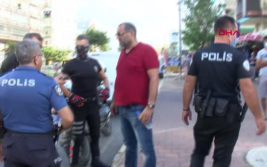 TRAFİKTE DÖNER BIÇAKLI KORNA KAVGASI